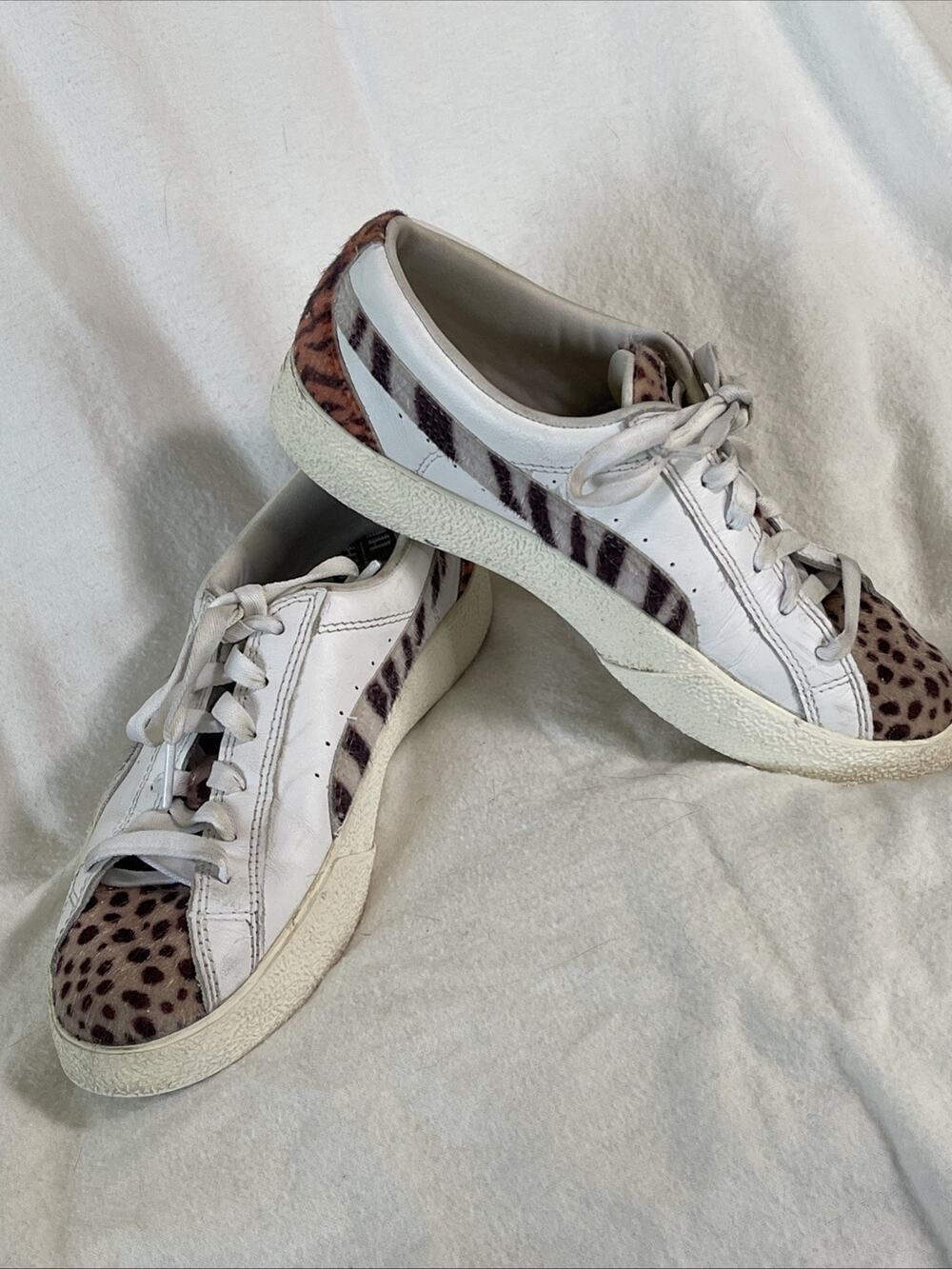 PUMA Women Sz 7 Love Wildcats Puma White/Pale Khaki Sneakers 37392201